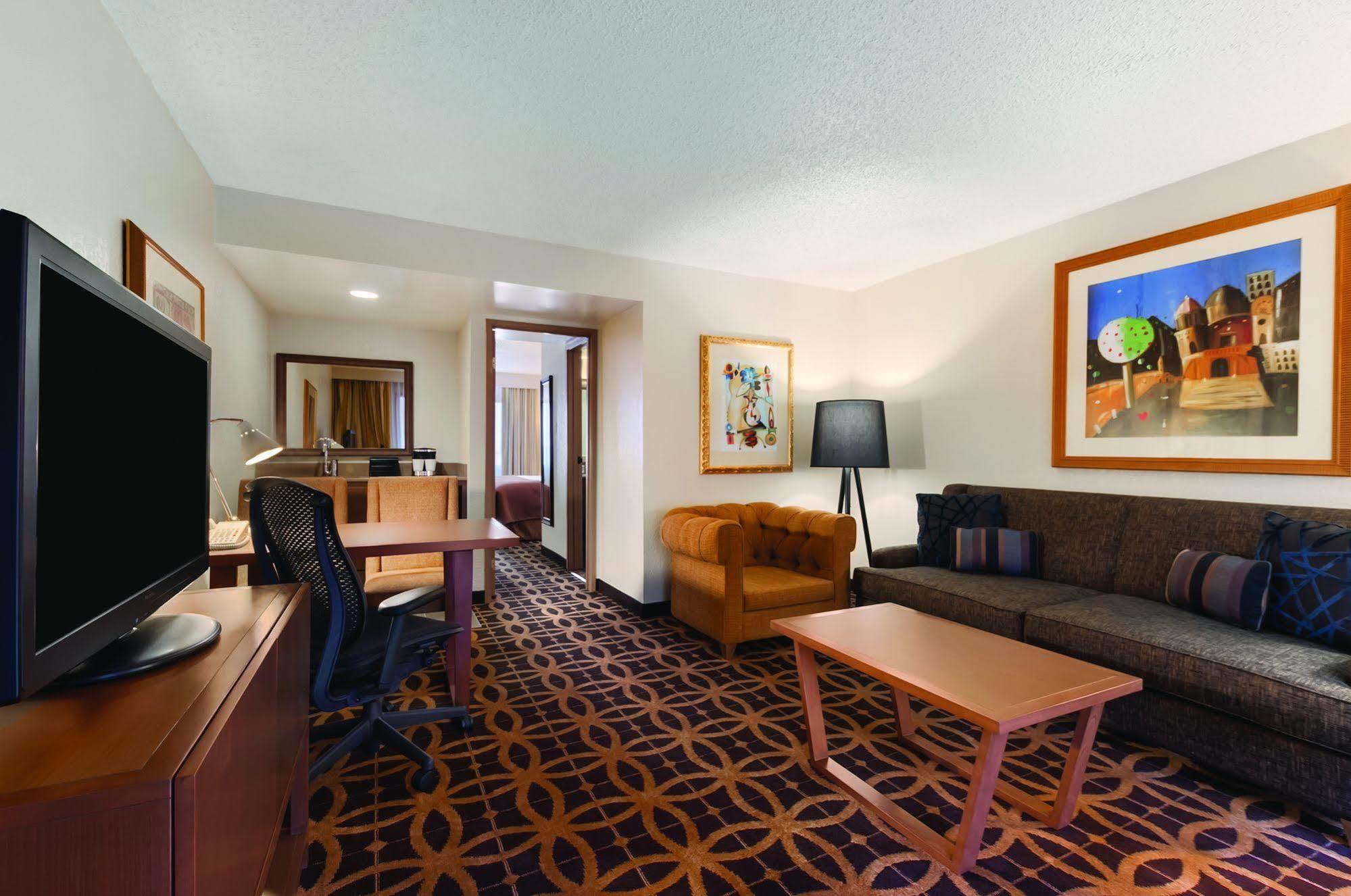 Embassy Suites Dallas - DFW International Airport South Irving Exterior foto